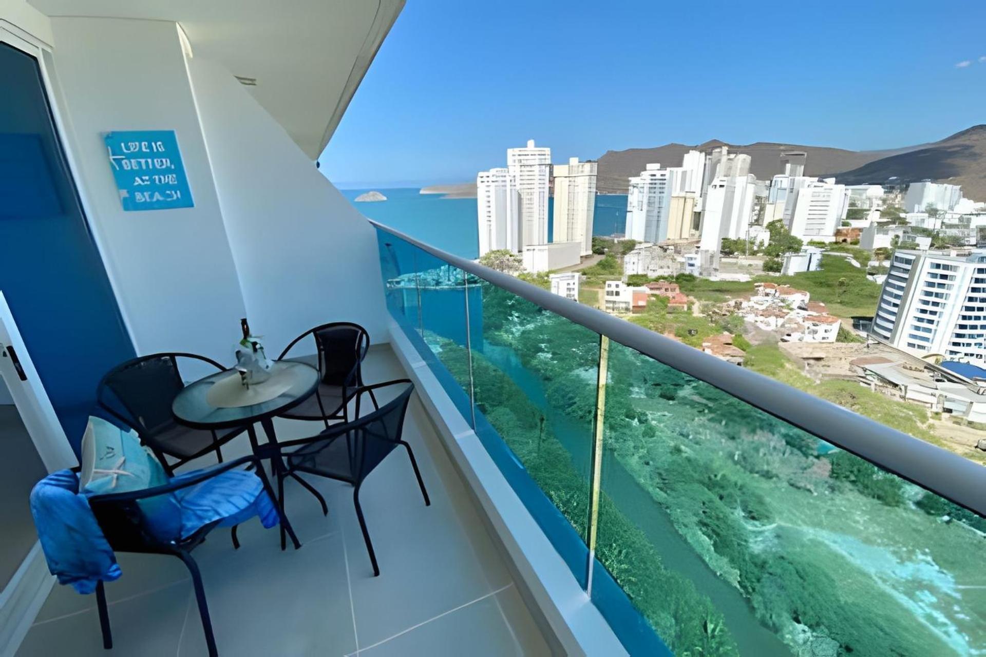 Apartamentos Reserva Del Mar - Frente Al Mar By Soho ซันตามาร์ตา ภายนอก รูปภาพ