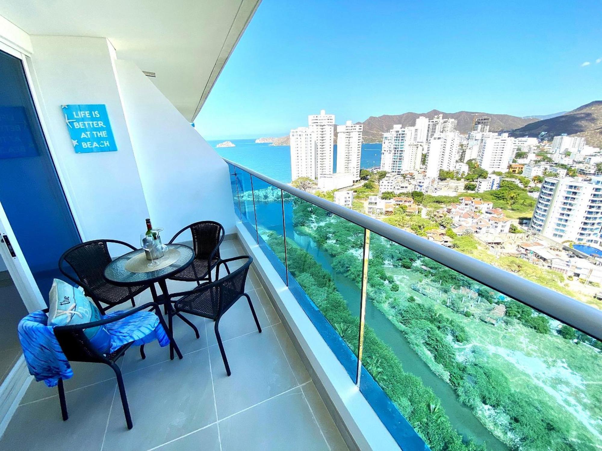 Apartamentos Reserva Del Mar - Frente Al Mar By Soho ซันตามาร์ตา ภายนอก รูปภาพ